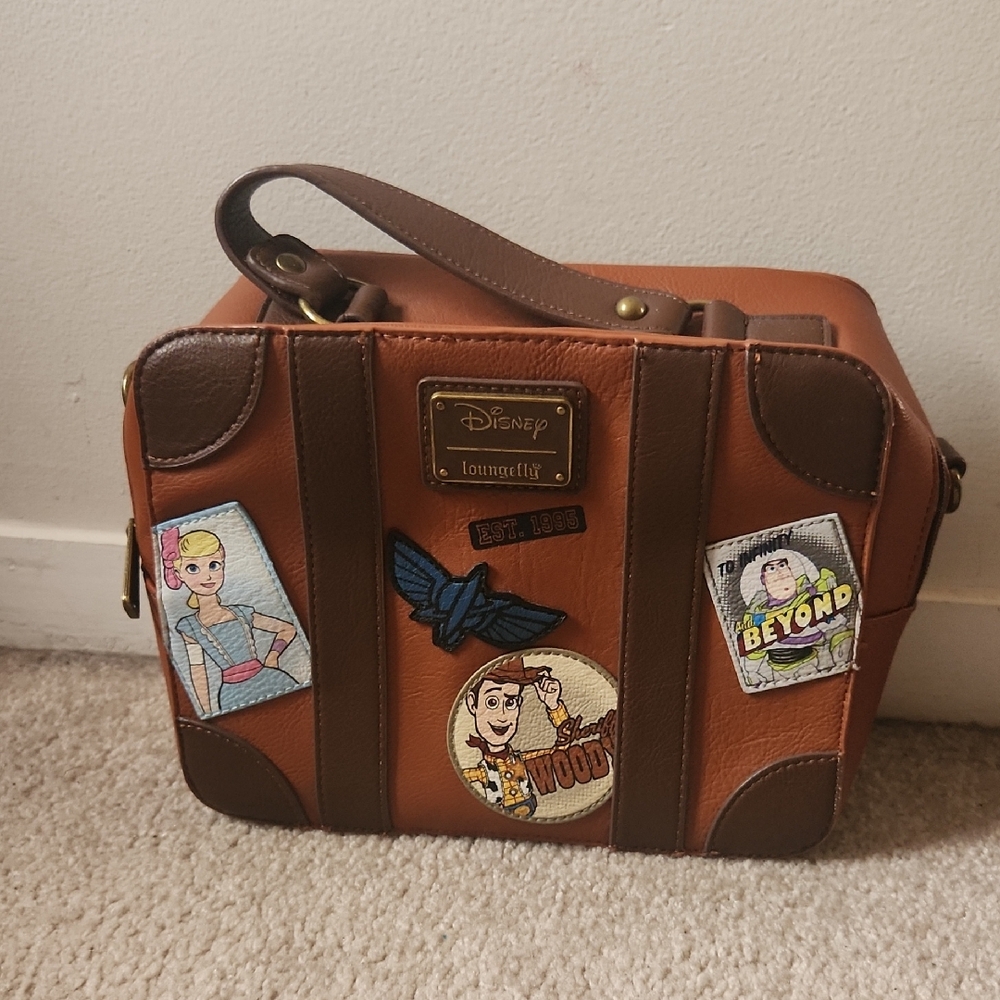 Loungefly Brown and Tan Travel Bag with Vintage Charm
